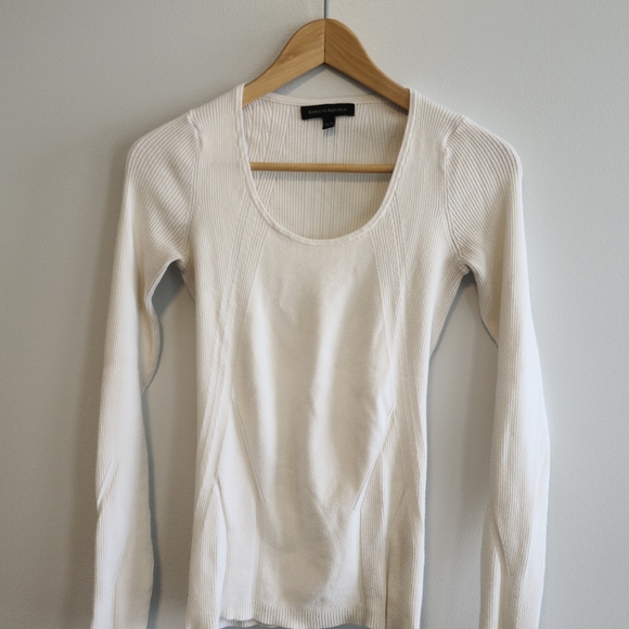 Banana Republic size medium l.s sweater - Picture 2 of 5